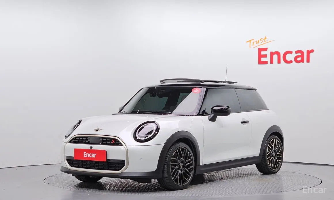 Mini Cooper 2024 Favoured