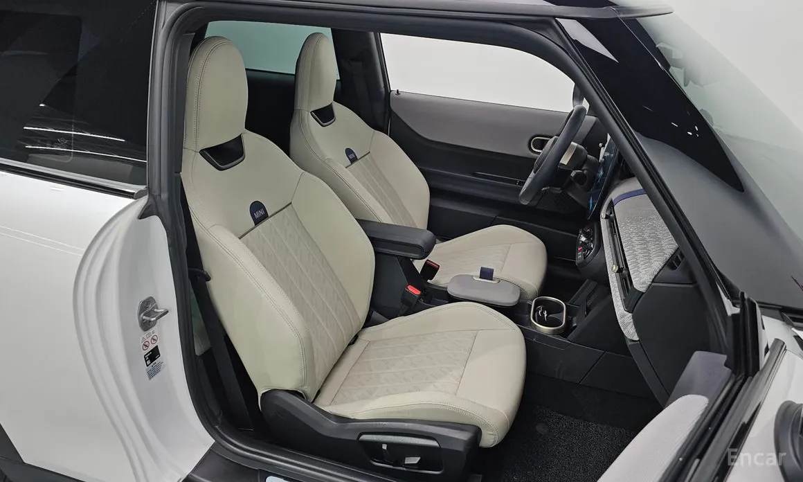 Mini Cooper 2024 Favoured