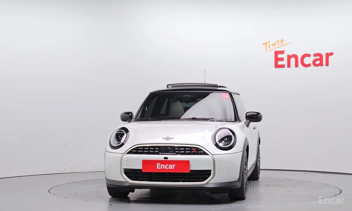 Mini Cooper 2024 Favoured