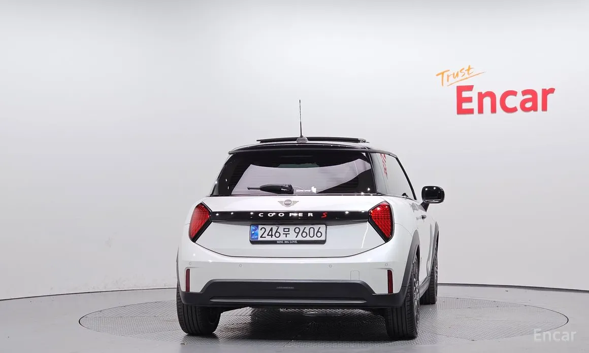 Mini Cooper 2024 Favoured