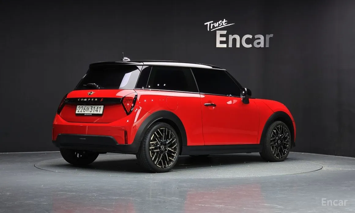 Mini Cooper 2024 Favoured