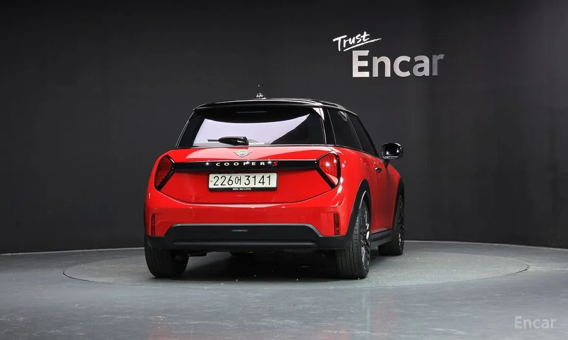 Mini Cooper 2024 Favoured