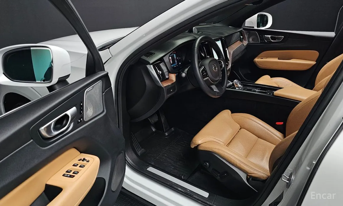 Volvo XC60 2017 B5 Ultimate Bright