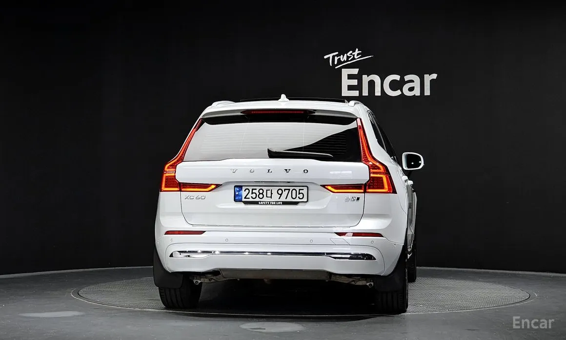 Volvo XC60 2017 B5 Ultimate Bright