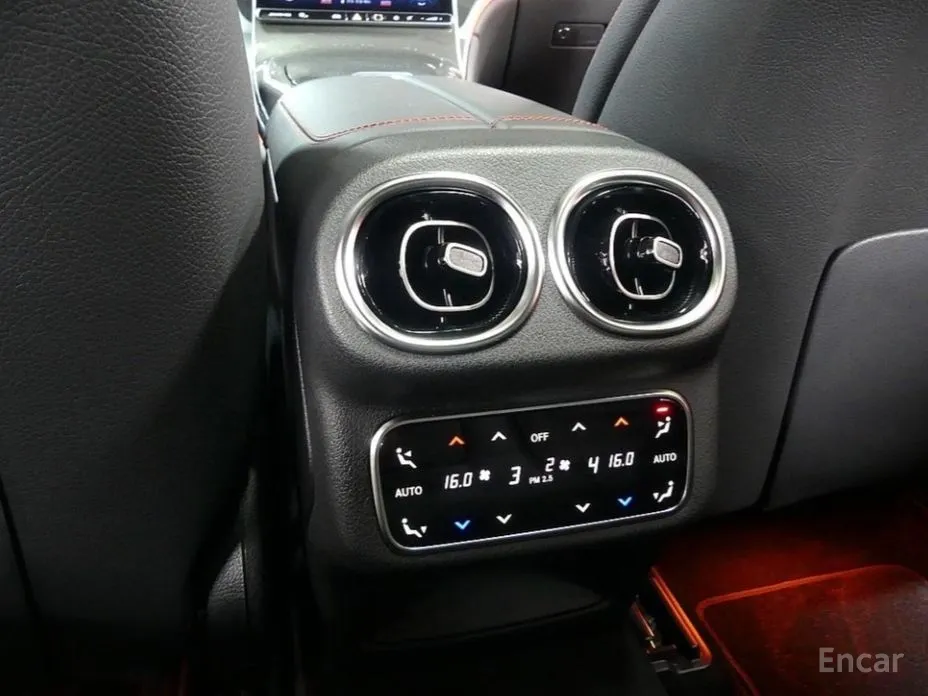 Mercedes-Benz GLC-Class 2023 AMG GLC43 4MATIC