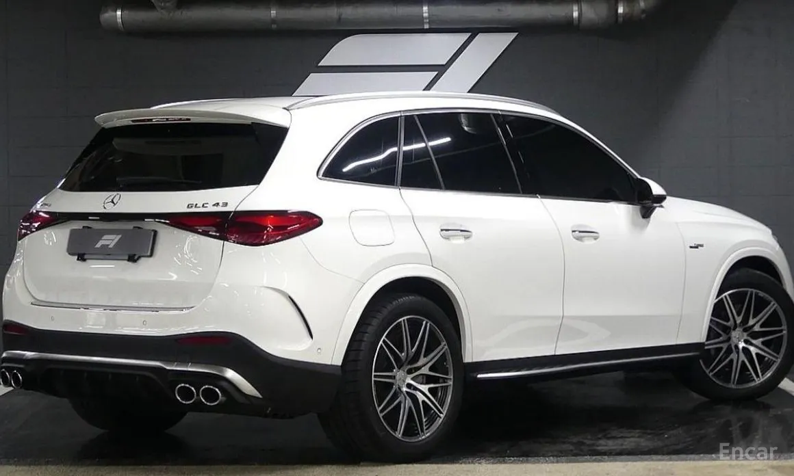Mercedes-Benz GLC-Class 2023 AMG GLC43 4MATIC