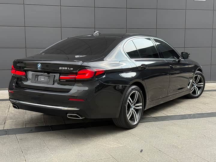 BMW 5 Series Hybrid 2022 2022款 改款二 535Le 豪华套装