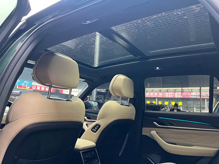 Geely Monjaro 2025 2025款 东方曜 2.0TD 自动四驱望月版