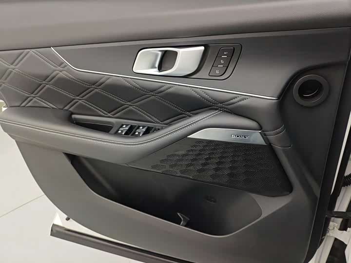 Changan UNI-K 2024 2024款 2.0T 两驱全球行版