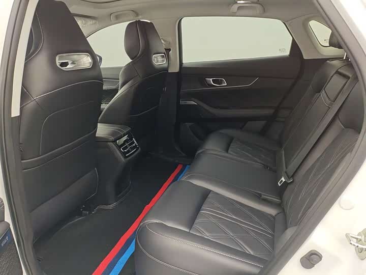 Changan UNI-K 2024 2024款 2.0T 两驱全球行版