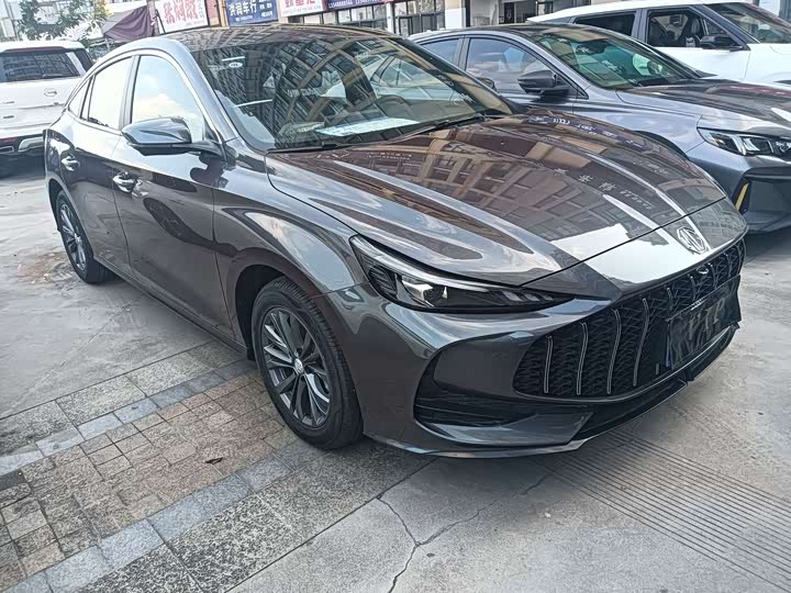 MG Motor 5 2025 2025款 180DVVT 全球豪华版