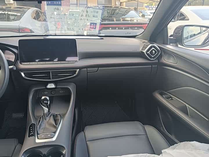 MG Motor 5 2025 2025款 180DVVT 全球豪华版