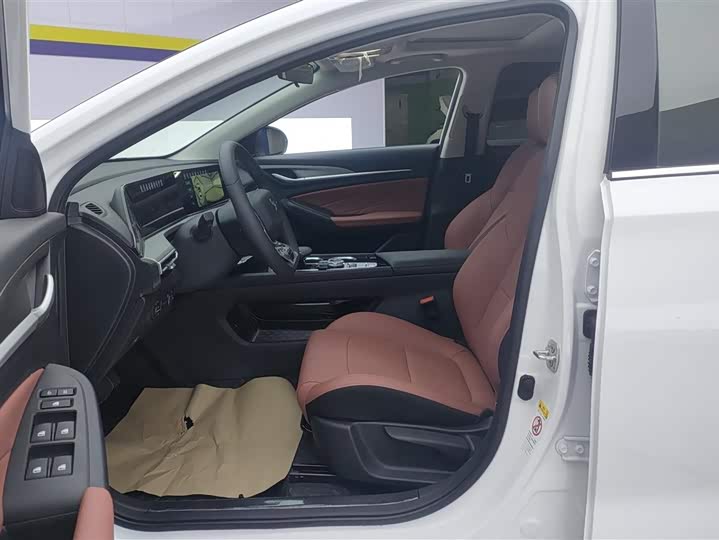 Changan Eado Plus 2025 2025款 PLUS 1.4T 双离合高能版