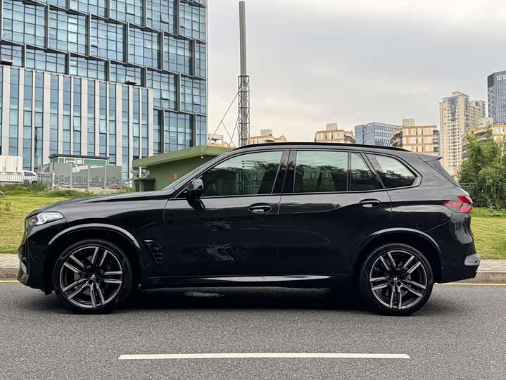 BMW X5 M 2023 2023款 X5 M 雷霆版