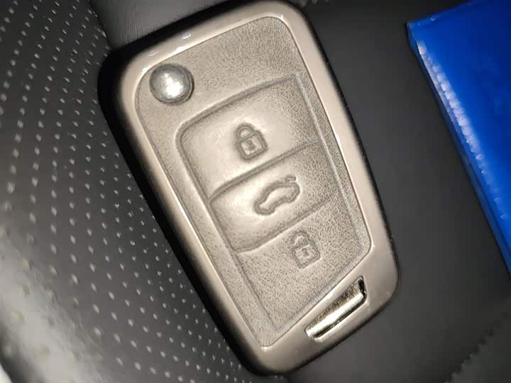 Volkswagen T-Roc 2024 2024款 300TSI DSG两驱辰光版