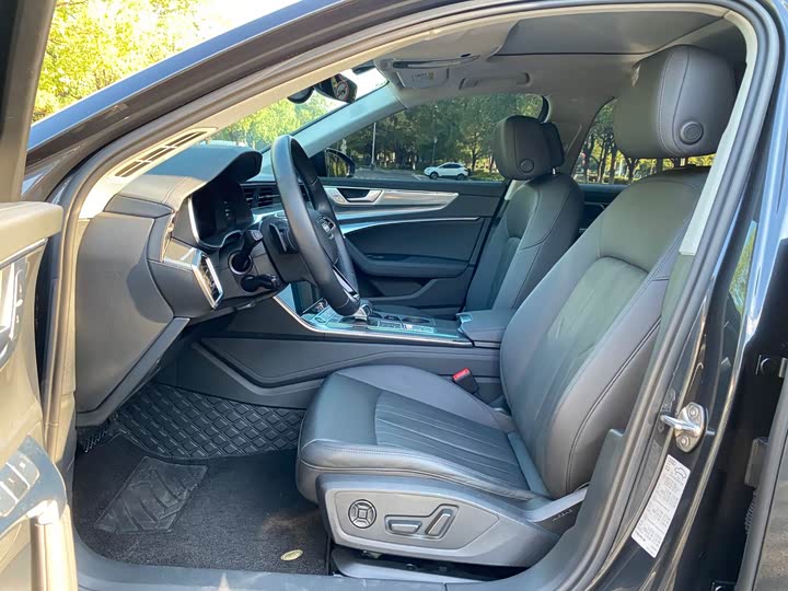 Audi A6 2023 2023款 allroad quattro 55 TFSI 尊享越野型