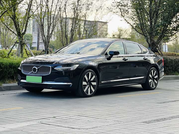 Volvo S90 Hybrid 2024 2024款 插电式混动 四驱长续航智雅豪华版
