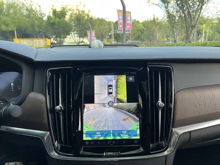 Volvo S90 Hybrid 2024 2024款 插电式混动 四驱长续航智雅豪华版