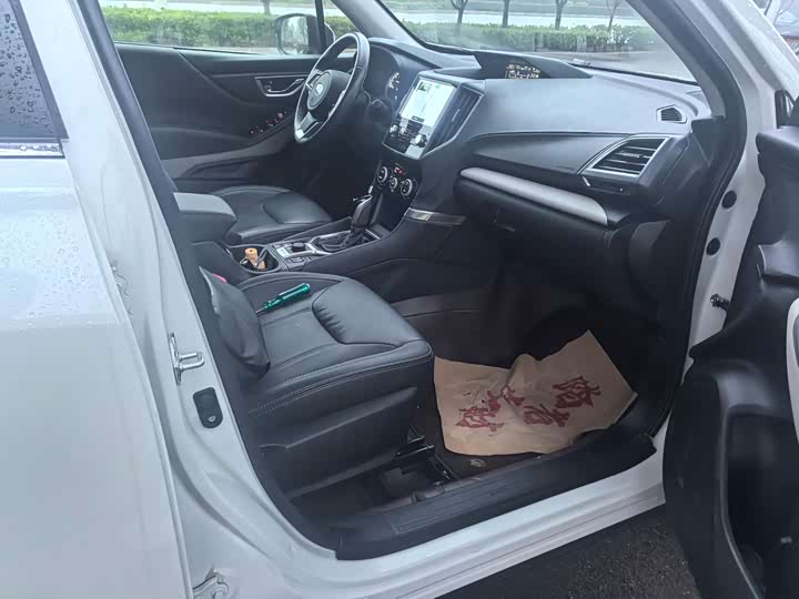 Subaru Forester 2024 2024款 2.5i AWD 尊贵版EyeSight