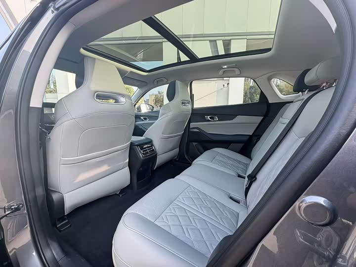 Changan UNI-K Hybrid 2022 2022款 蓝鲸iDD 130km 1.5T 尊贵型