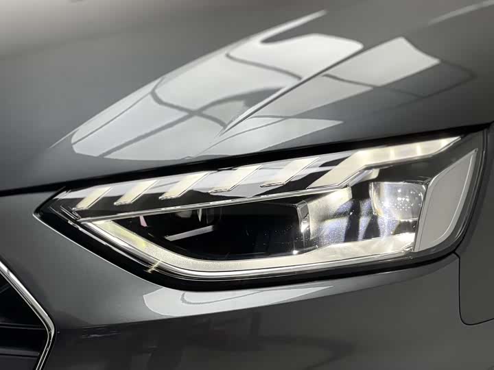 Audi A4L 2024 2024款 40 TFSI 时尚动感型