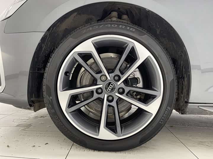 Audi A4L 2024 2024款 40 TFSI 时尚动感型