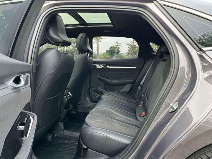 Geely Preface 2025 2025款 东方曜 2.0TD 望月版