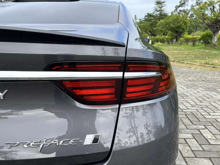 Geely Preface 2025 2025款 东方曜 2.0TD 望月版