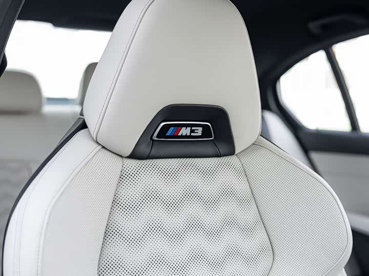 BMW M3 2024 2024款 M3四门轿车 雷霆版