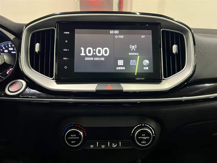 Kia KX1 2021 2021款 1.4L CVT趣享天窗款