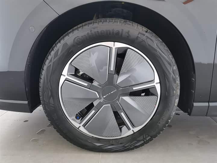 Maxus Mifa 7 2024 2024款 605km 高山加长续航版 六座