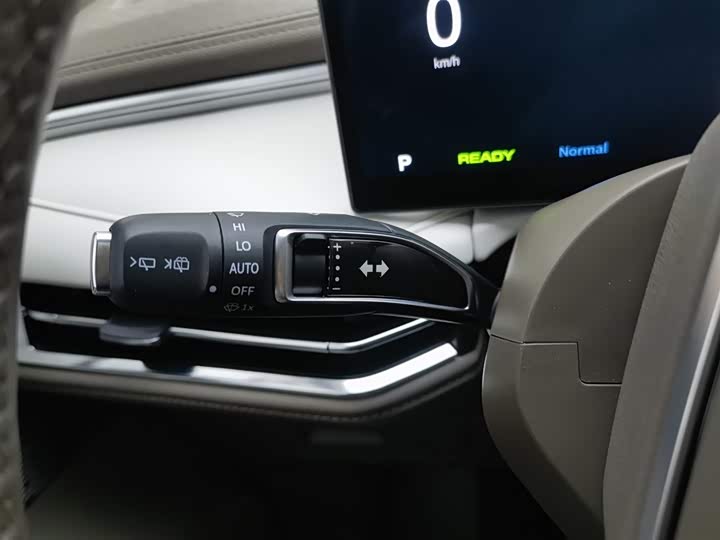 Maxus Mifa 7 2024 2024款 605km 高山加长续航版 六座