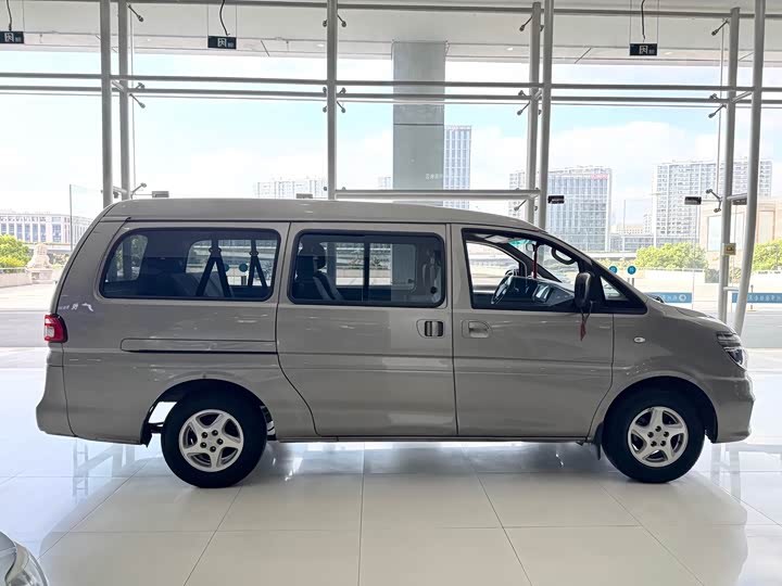 Dongfeng Forthing Lingzhi M5 EV 2021 2021款 客运版 舒适型 7座