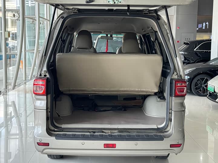 Dongfeng Forthing Lingzhi M5 EV 2021 2021款 客运版 舒适型 7座