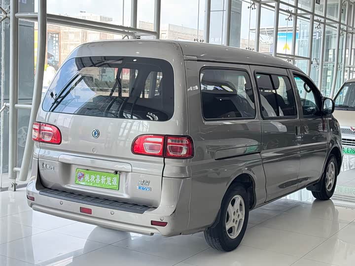 Dongfeng Forthing Lingzhi M5 EV 2021 2021款 客运版 舒适型 7座