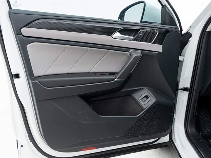 Volkswagen Tayron 2025 2025款 众享款 300TSI