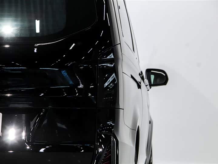 Mercedes-Benz Vito 2024 2024款 2.0T 精英版 7座