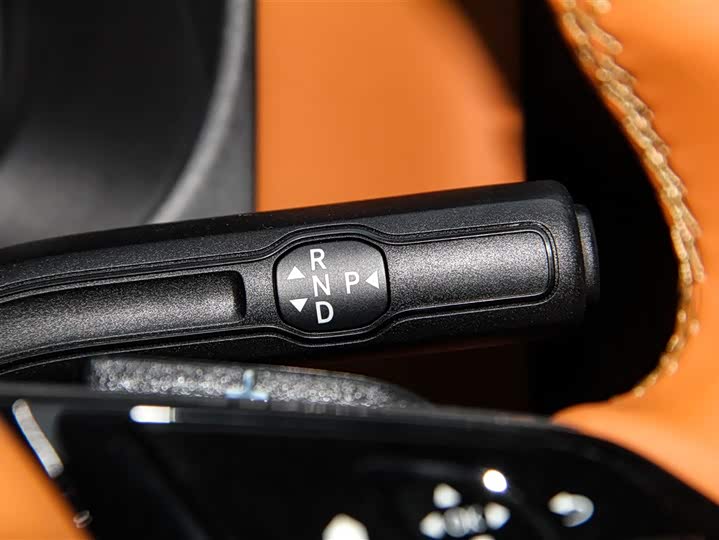 Mercedes-Benz Vito 2024 2024款 2.0T 精英版 7座