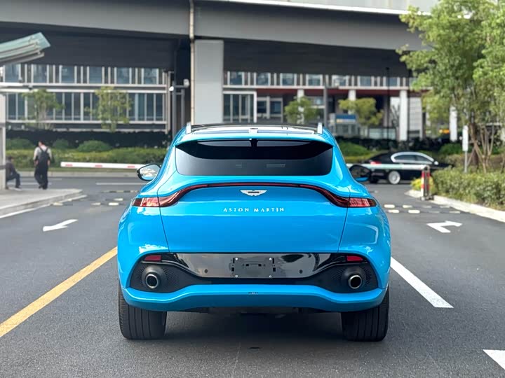 Aston Martin DBX 2022 2022款 3.0T STRAIGHT-SIX