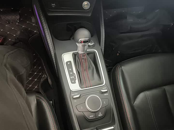 Audi Q2L 2024 2024款 35TFSI 进取动感型