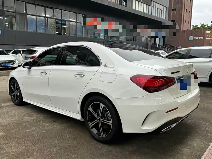 Mercedes-Benz A-Class 2025 2025款 A 200 L 时尚型