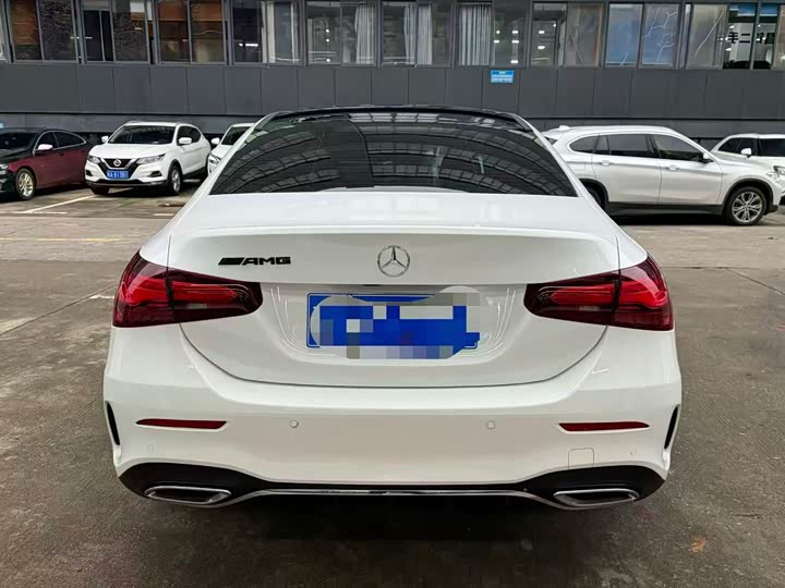 Mercedes-Benz A-Class 2025 2025款 A 200 L 时尚型