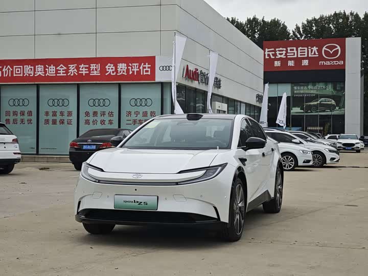 2025 Toyota bZ5