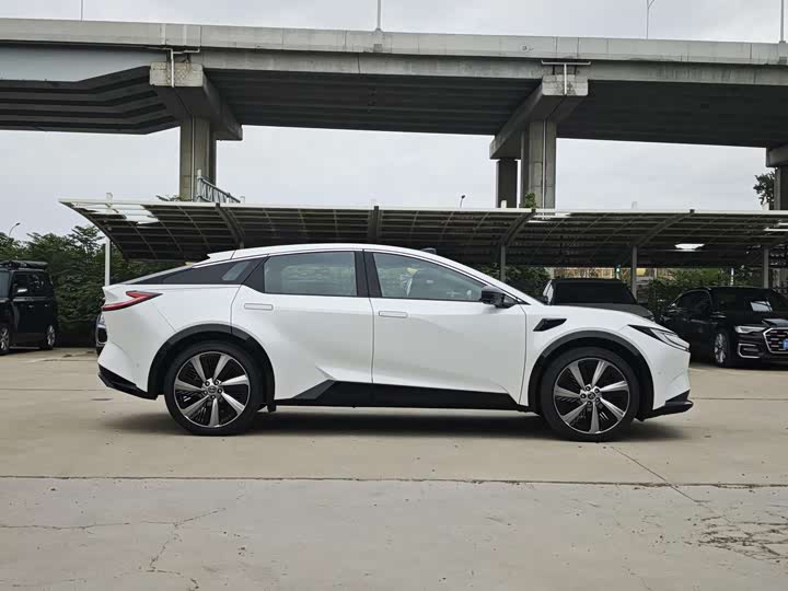 Toyota bZ5 2025 2025款 550 PRO智行版