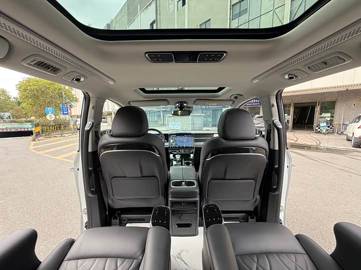 GAC Trumpchi M8 2024 2024款 大师系列 400T 至尊版