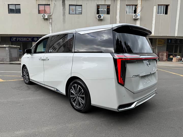 GAC Trumpchi M8 2024 2024款 大师系列 400T 至尊版