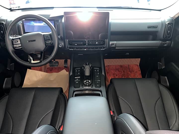 Haval H9 2024 2024款 2.0T 汽油四驱极境版