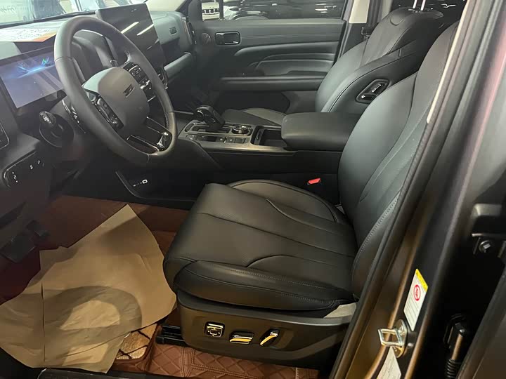 Haval H9 2024 2024款 2.0T 汽油四驱极境版