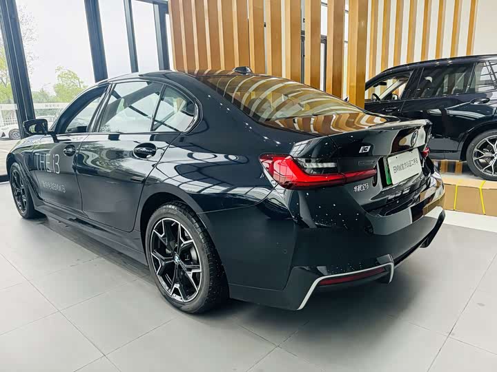 BMW i3 2025 2025款 eDrive 40 L 曜夜套装