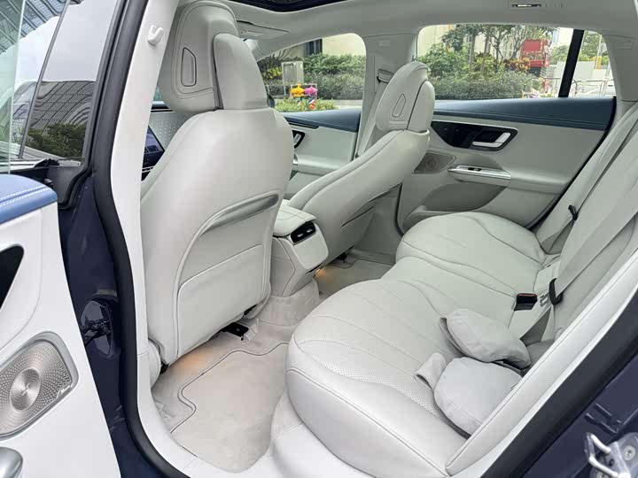 Mercedes-Benz EQE 2022 2022款 350 先型特别版